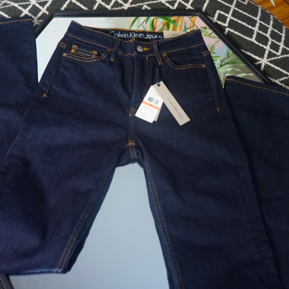 CALVIN KLEIN JEANS NEW - Picture 2 of 11